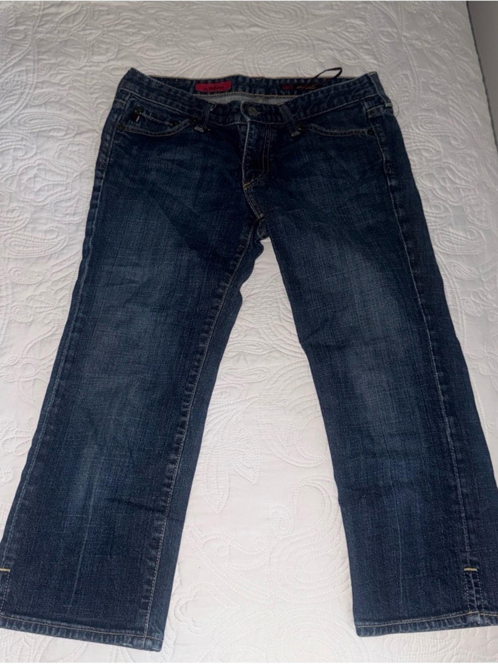 AG Adriano Goldschmied Low-rise Capri Jeans